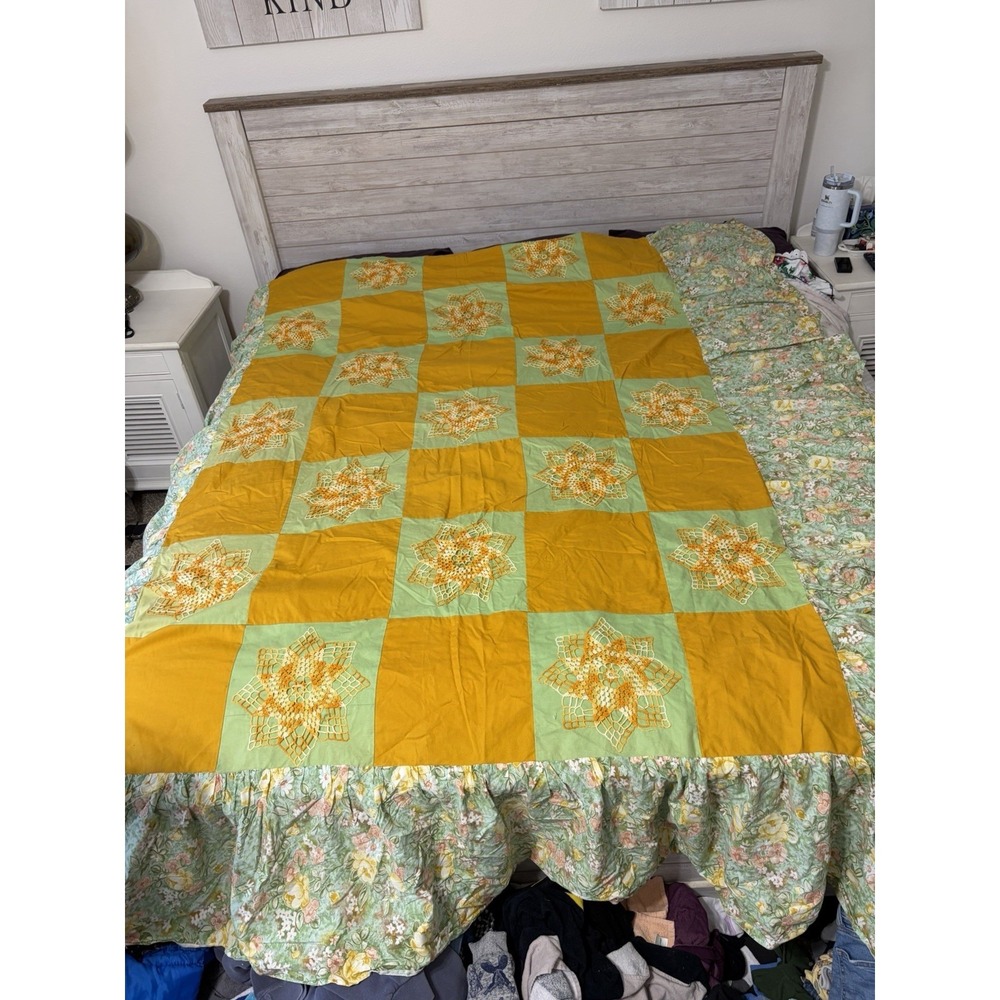 Vintage‎ MCM Doilie Quilt Top Bed Cover Hand Pieced Skirt Sides 55"x 79"